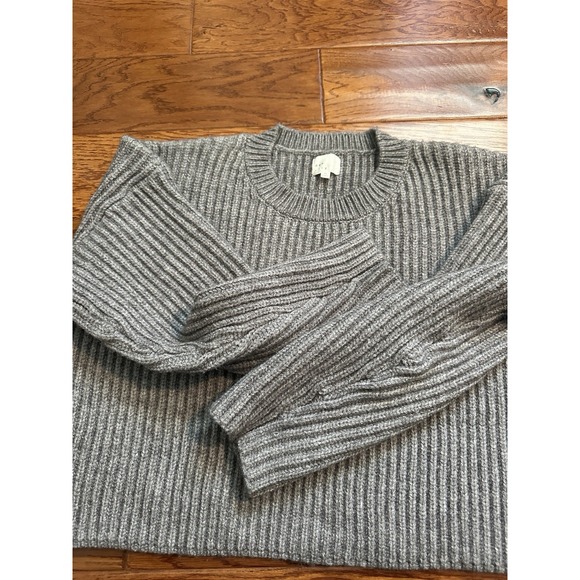 Dee Elly Gray Pullover Sweater Size XS - Picture 4 of 11